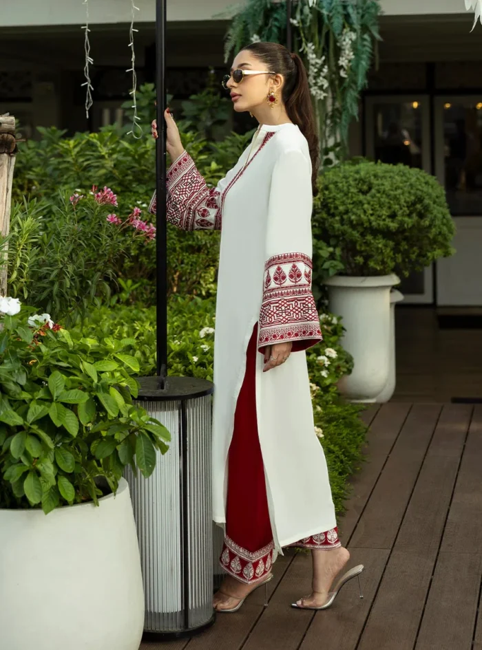 Scarlet Serenade - Zainab Chottani (AC-15) - Image 7