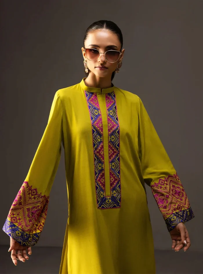 Lime Serenade - Zainab Chottani (AC-14) - Image 5
