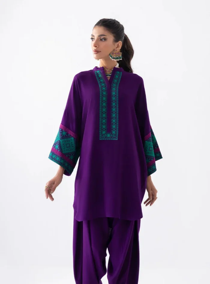 Blushing Plum - Zainab chottani (AC-10) - Image 2